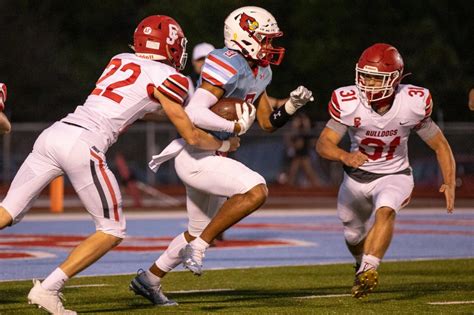 The <b>Carl</b> <b>Junction</b> Bulldogs have gone from a 1-8 regular season to competing in the Class 4 District 7 championship game. . Carl junction football